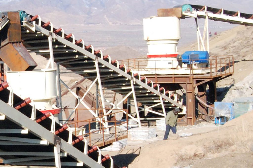 Concasseur à cône hydraulique monocylindre