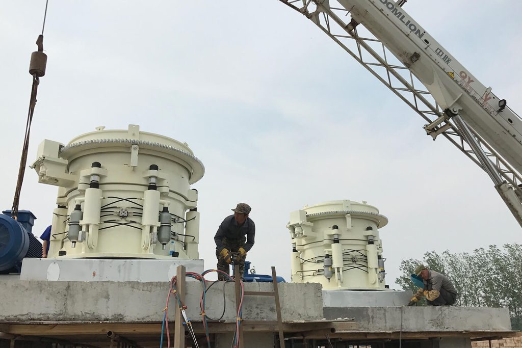 Concasseur à cône hydraulique multicylindre
