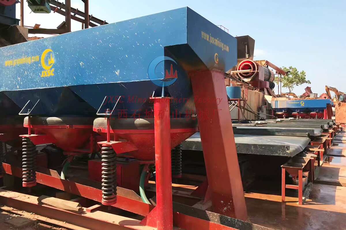 Séparateur à jig et tables vibrantes pour le coltan